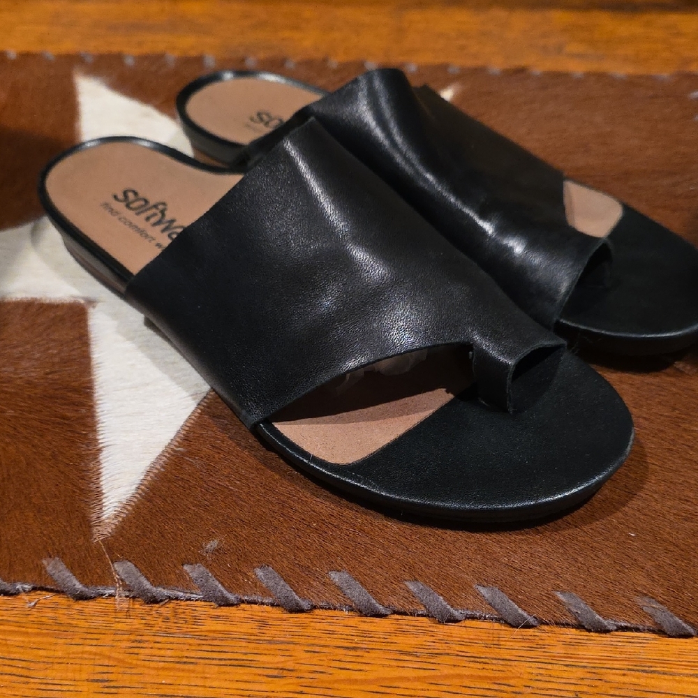 SoftWalk Black Leather Slide Sandals